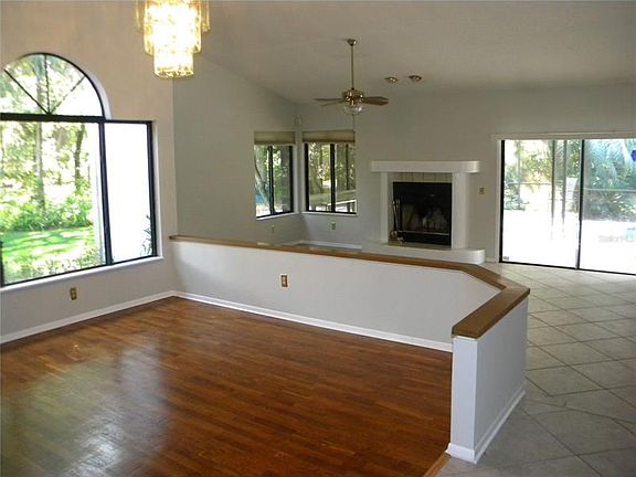 2nd image of 2402 Burlwood Dr