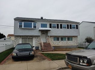 352 Westside Ave, Freeport, NY 11520