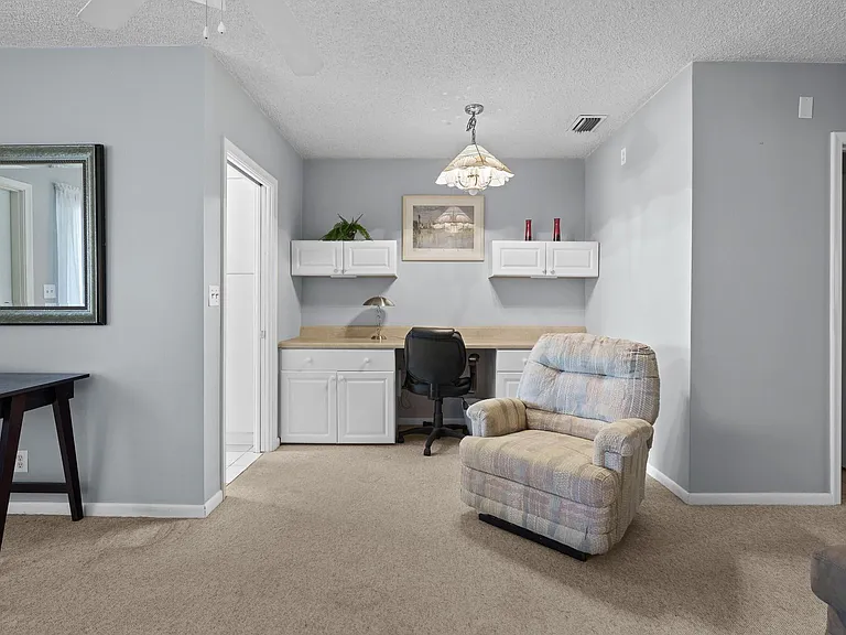 2100 NE 38th St #243 — Photo 7