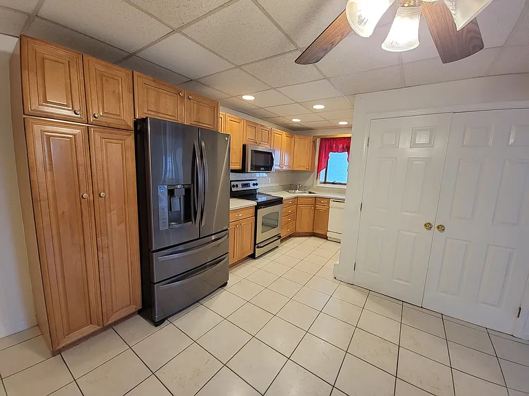 36 Market St #2 — Photo 9