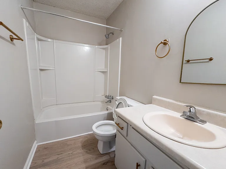 The Grove at Magic City Townhomes — Photo 13