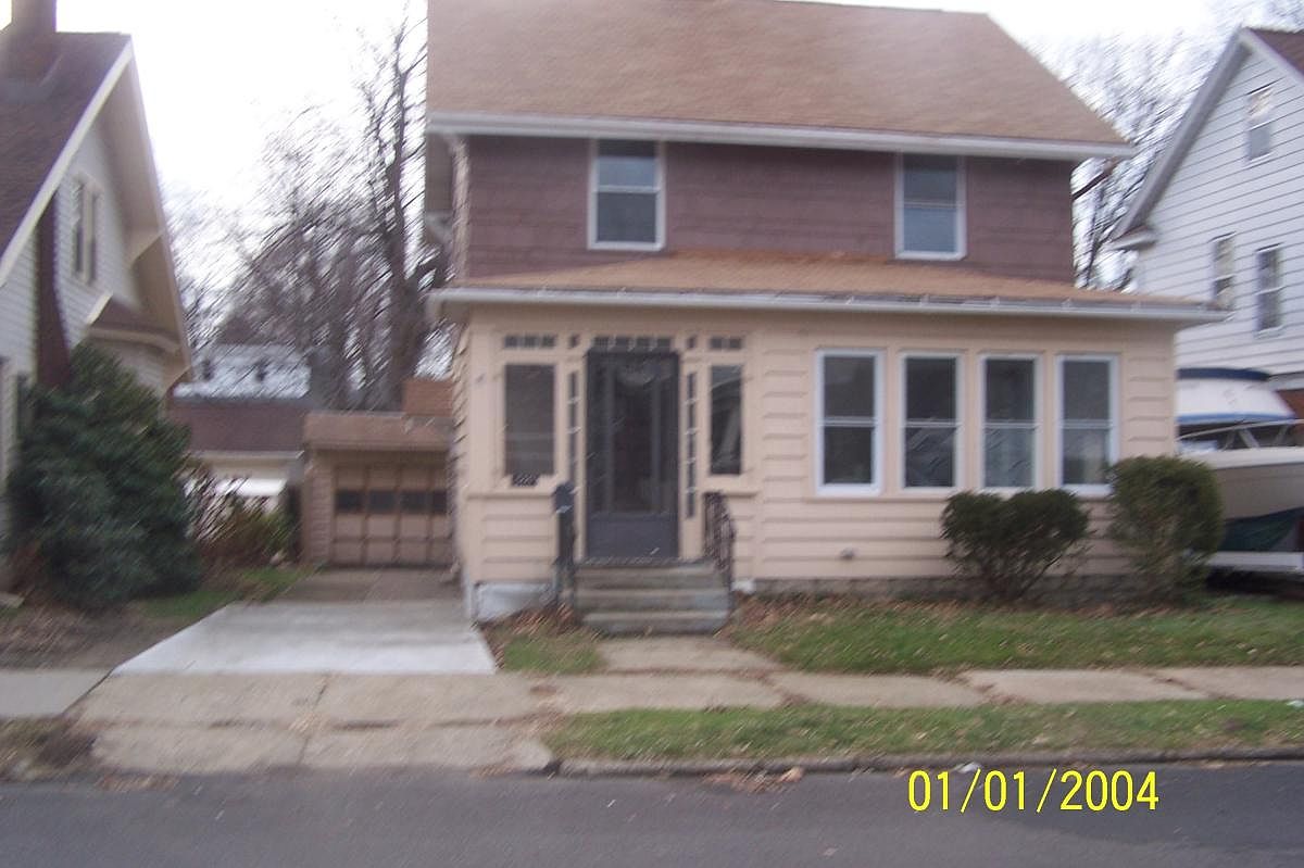 510 Lake Ave, Erie, PA 16511 Zillow