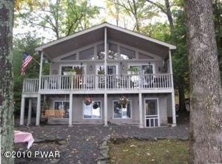 20 Lake Dr, Hawley, PA 18428