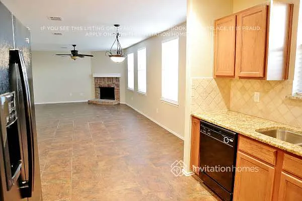 809 Cathy Dr — Photo 5
