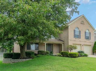 8424 Woodcreek Dr, Florence, KY 41042