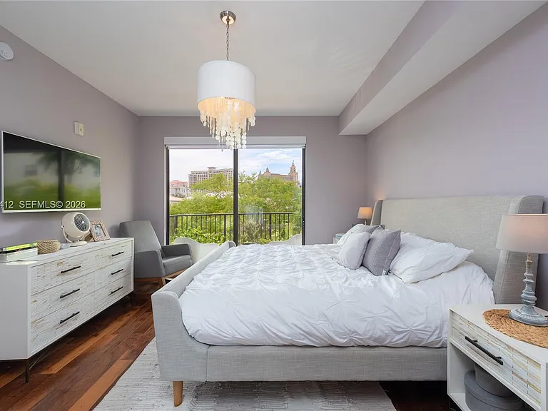 1650 Galiano St #Townhouse 14 — Photo 15