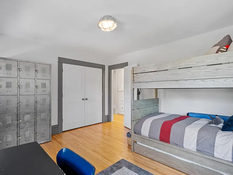 1310 Lake Dr SE — Photo 21