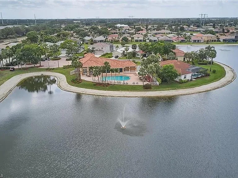 11330 Lakeland Cir — Photo 18