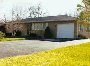 8565 Barbara Lee Dr, Lambertville, MI 48144