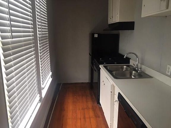 5th image of 1521 Harvard St #D