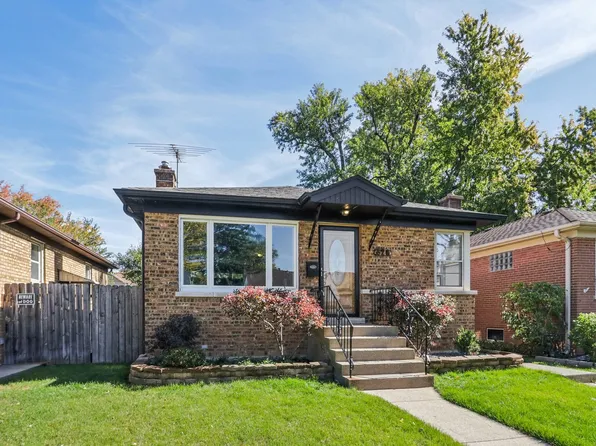 625 Hull Ave, Westchester, IL 60154