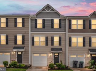 35199 Sara Ct, Locust Grove, VA 22508