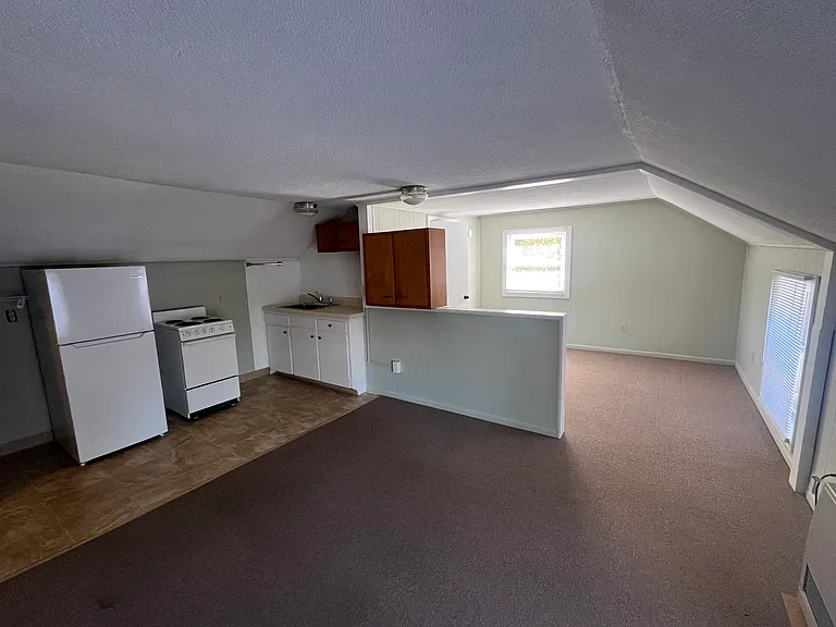 938 Shelburne Rd #4 — Photo 1