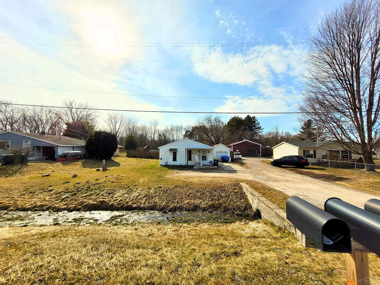 3384 N Euclid Ave photo 1