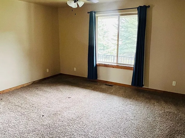 925 S 7450 E — Photo 9