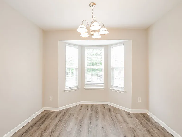 6423 Nevin Glen Dr — Photo 8