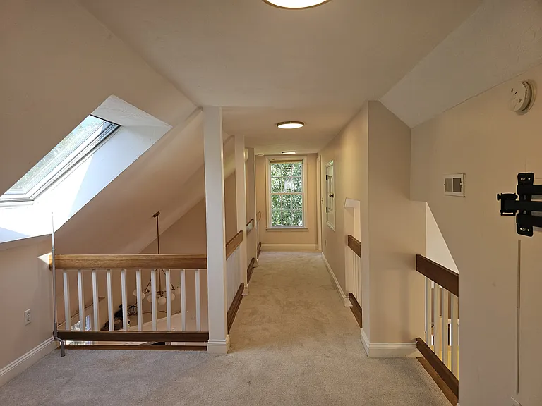 202 Falls Blvd — Photo 8