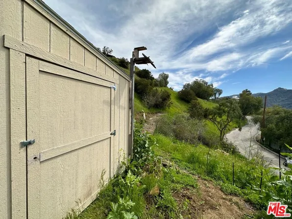 2750 Topanga Skyline Dr, Topanga, CA 90290