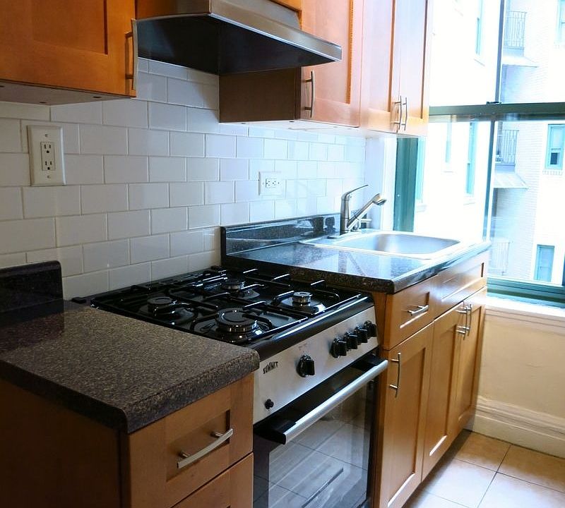 1st image of 542 E 79th St APT 4O