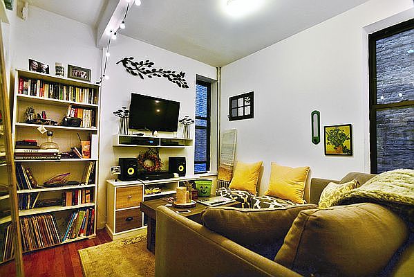 1st image of 122 Orchard St APT 12