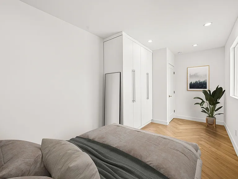 6327 Babcock — Photo 11