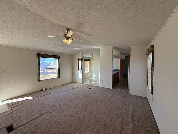 4th image of 402 County Road 10 #B