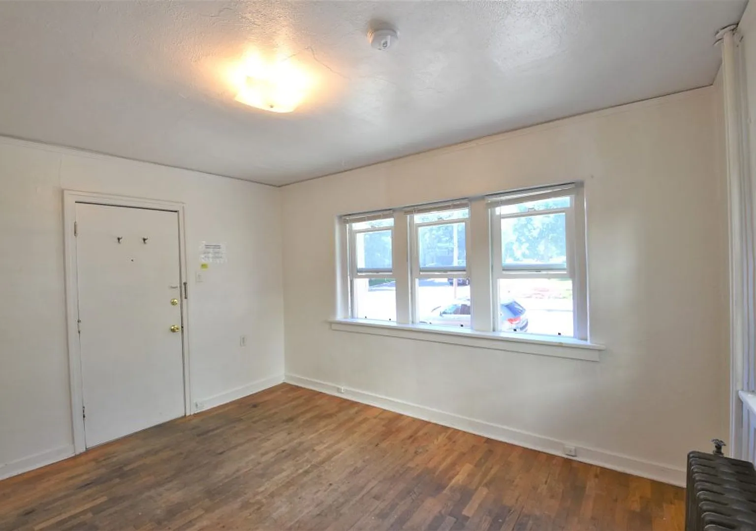Available for August 2026 preleasing! Studio on the Hill — Photo 2