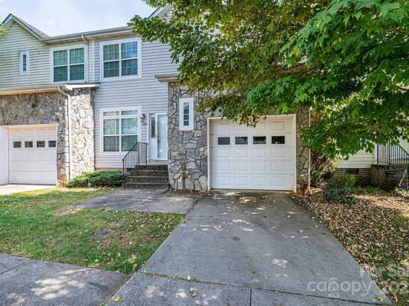 1494 Mulberry Ridge Dr, Newton, NC 28658