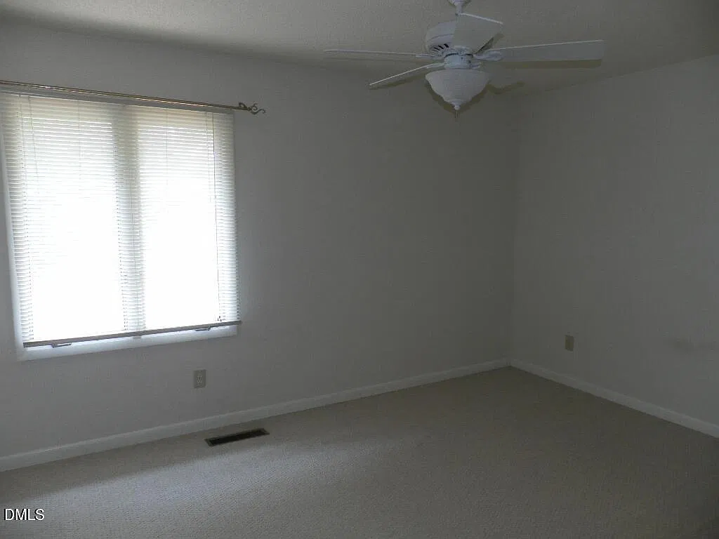 2 bed, 1.5 bath, 1280 sqft, $1,550 — Photo 3