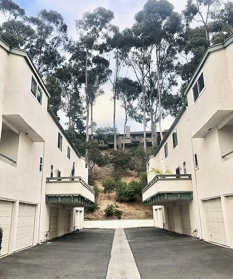 8771 Gilman Dr — Photo 4