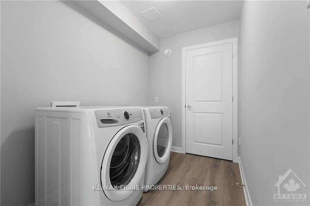 2 bed, $2,450 — Photo 4
