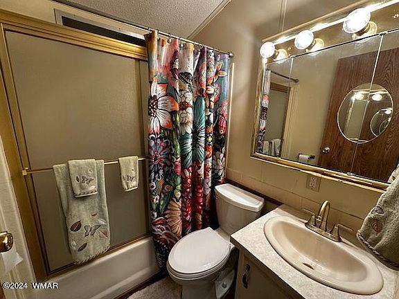 4th image of 547 E White Mountain Blvd #18