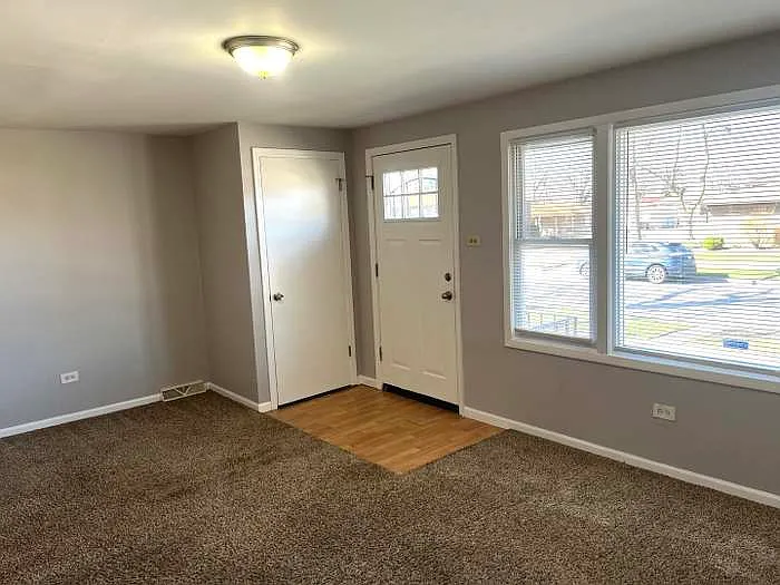 13055 S Buffalo Ave — Photo 3