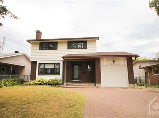 2550 Traverse Dr #1, Ottawa, ON K1V 8B1