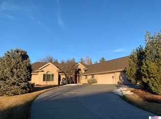 2200 Ridgeline Dr, Lincoln, NE 68512