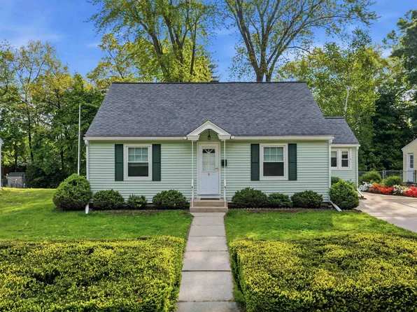 8 Burnham Avenue, Nashua, NH 03064