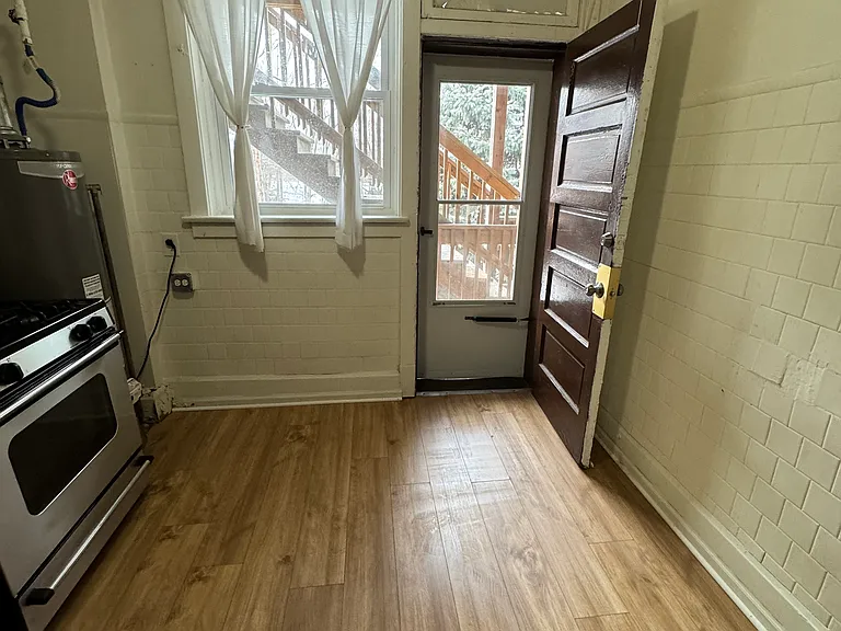 3500 S Artesian Ave #3 — Photo 7