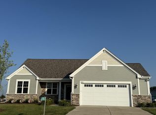 N7987 Woodland Ct, Ixonia, WI 53036