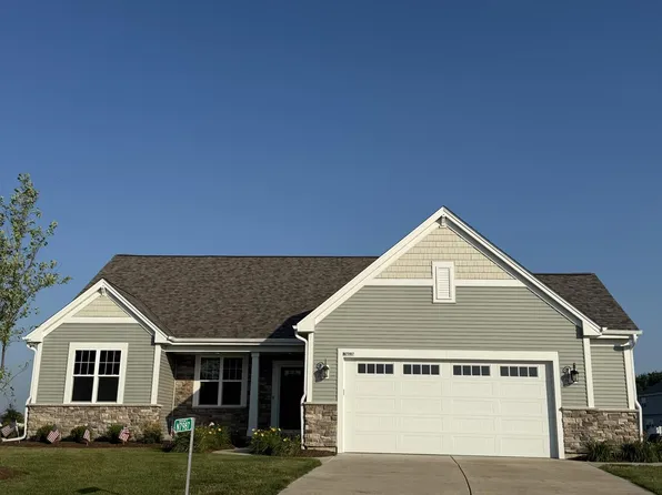 N7987 Woodland COURT, Ixonia, WI 53036