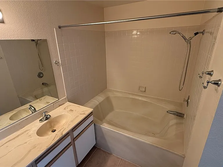 2200 Fort Apache Rd #2236 — Photo 40