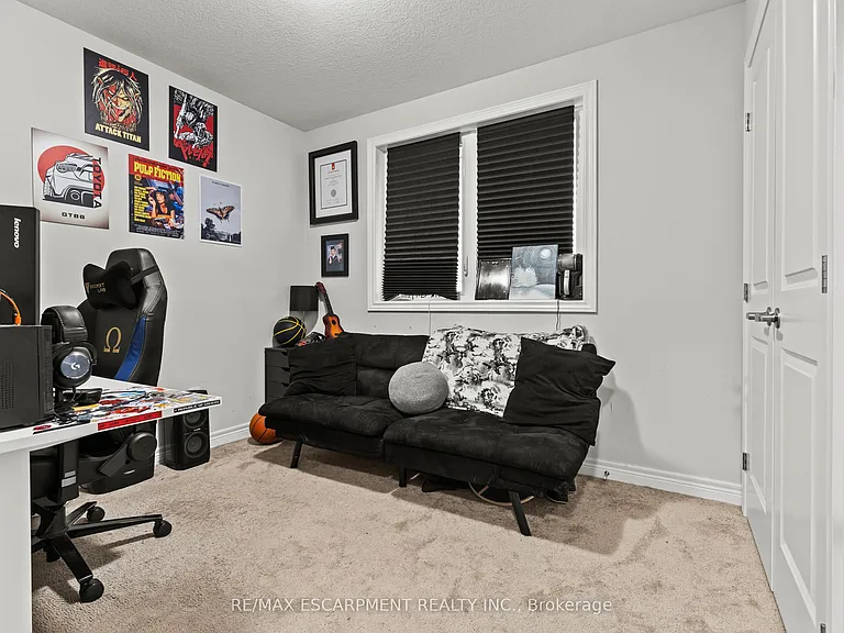 19 Picardy Dr #4 — Photo 22