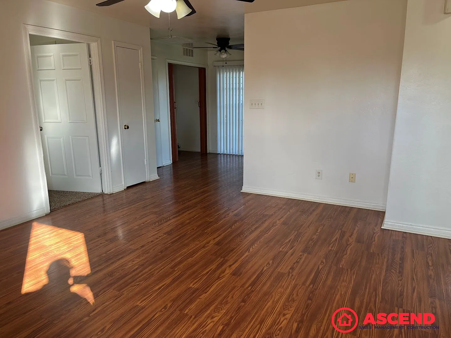 329 Harding Ave — Photo 2