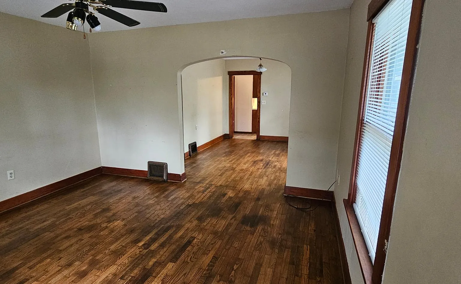 2 bed, 960 sqft, $1,200 — Photo 4