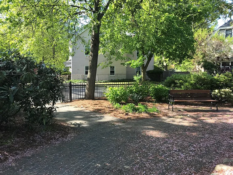 7 Perry St #1 — Photo 11