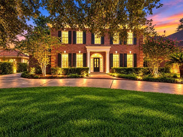 23 E Shady Ln #A, Houston, TX 77063