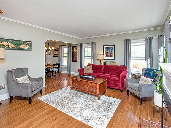 4th image of 1505 Hayselton Dr