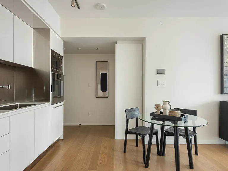 1151 Georgia St W #3108 — Photo 7