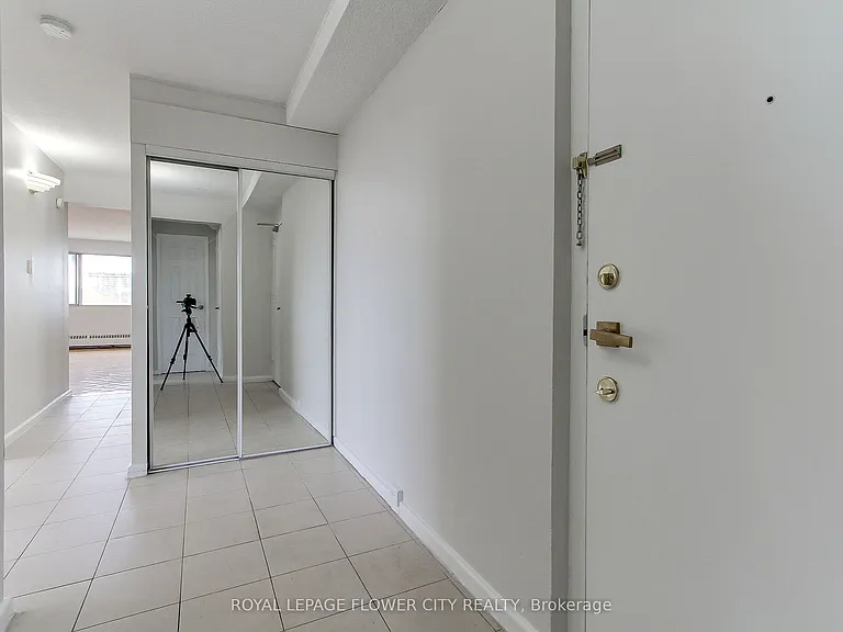 10 Sunny Glen Cres #909 — Photo 10