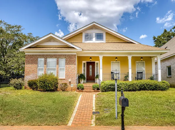 217 Royale Orleans Ct, Dothan, AL 36305