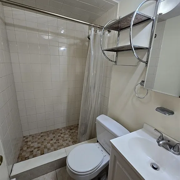 11 Grove St #2 — Photo 6